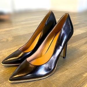 BCBGeneration Black Pump Size 8